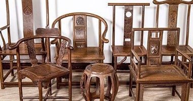 怎么選擇實木餐桌椅?